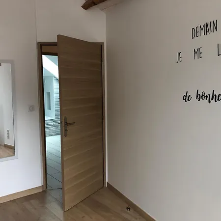 Jolie Maison De En Bord De Neste 8/9 Pers Sarrancolin