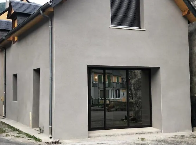 Jolie Maison De En Bord De Neste 8/9 Pers Hébergement de vacances *